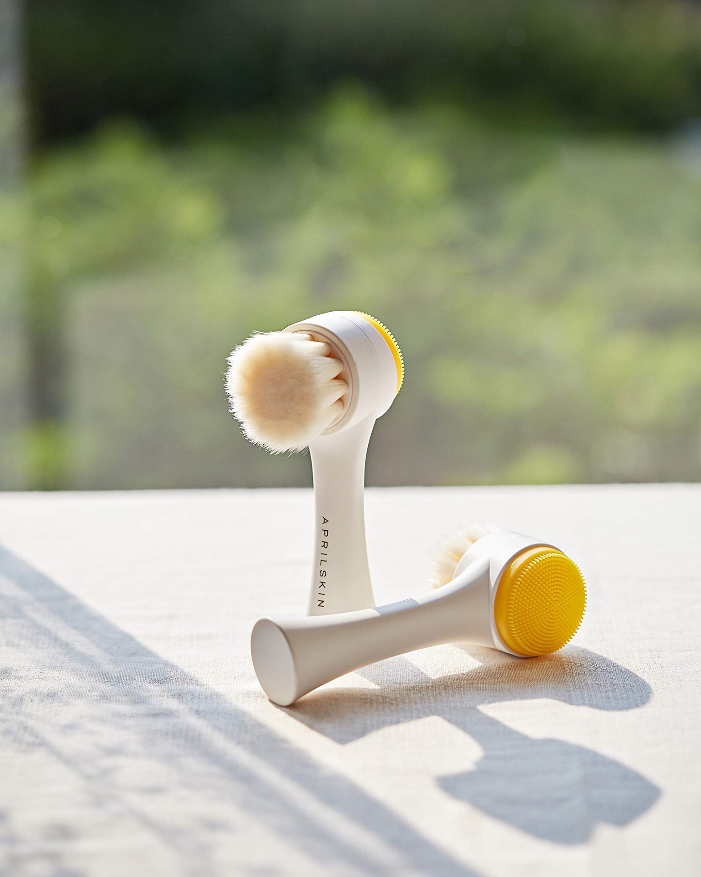 APRILSKIN Dual Cleansing Pore Brush