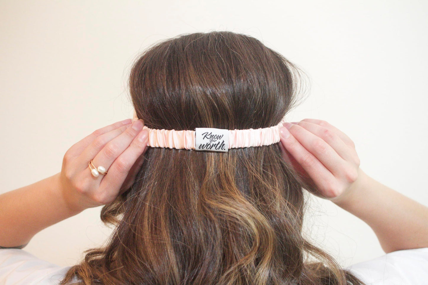 Know Your Worth 100% Mulberry Silk Sleep Eye Mask + Luxury Gift Box - Soft Faux Fur on One Side, Silk on Other - 100% Blackout - Best Gift for Her