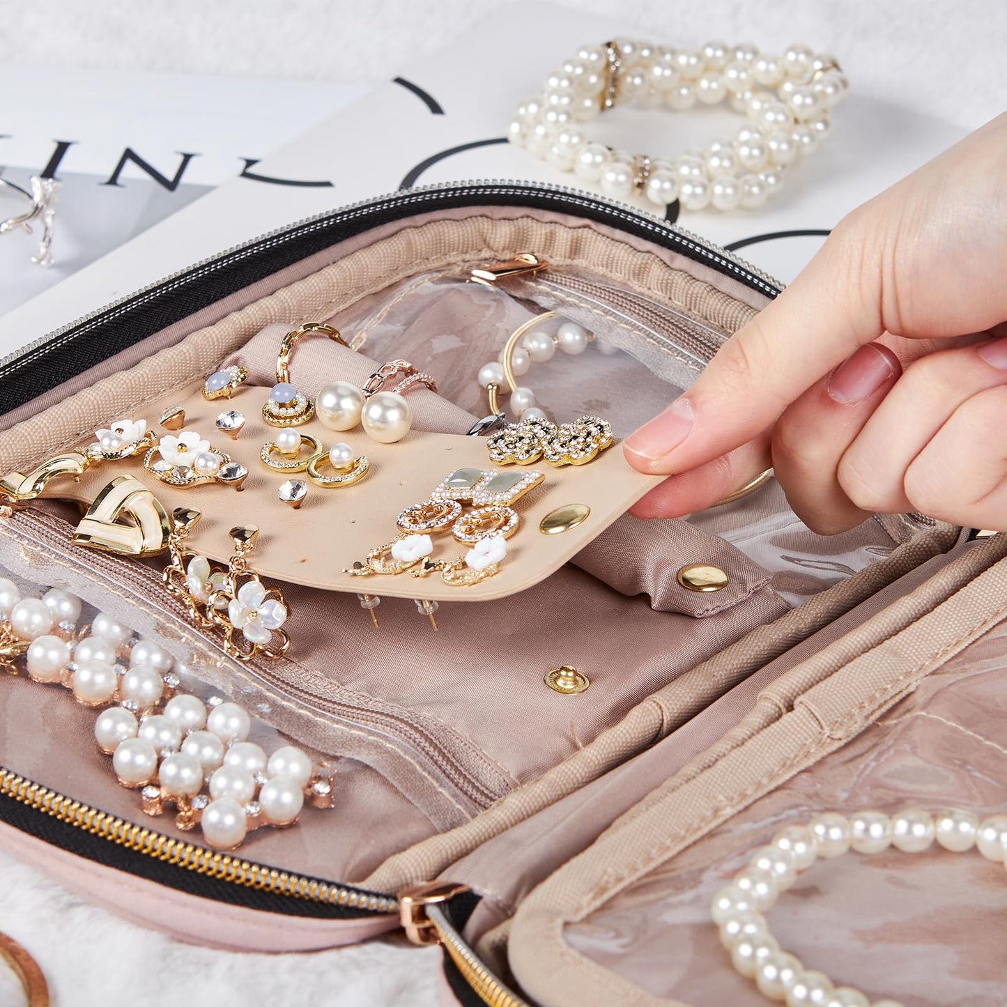 NISHEL Travel Jewelry Case, Holiday Organizer for Necklaces, Earrings, Rings, Bracelets, Watch, Pink