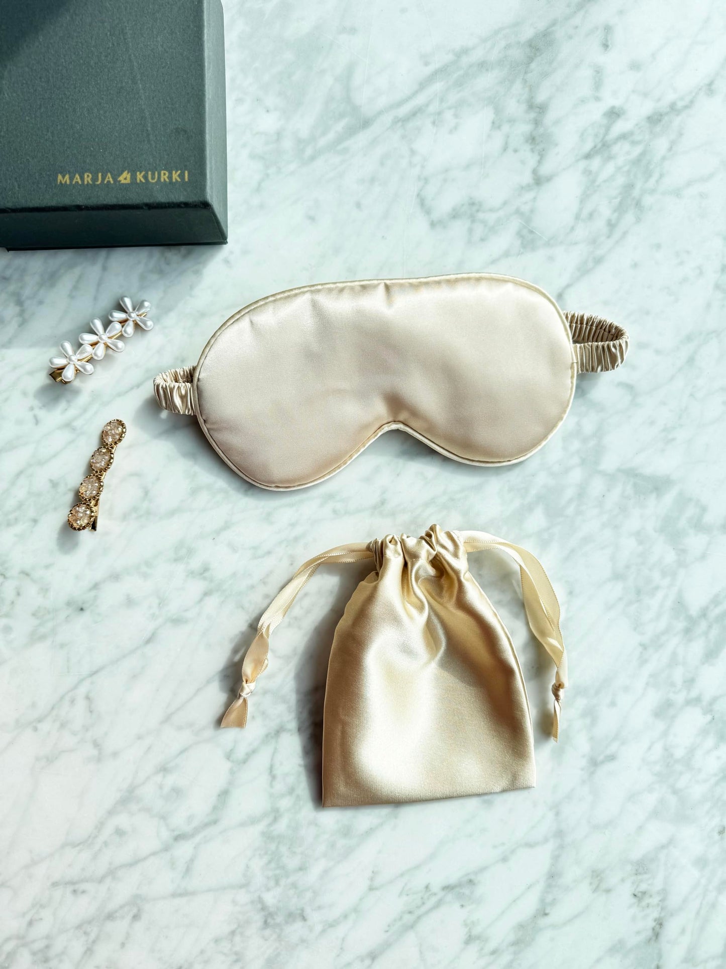 QSYW Silk Eye Mask for Sleeping - Satin Eye Cover with Silk Storage Bag Beige