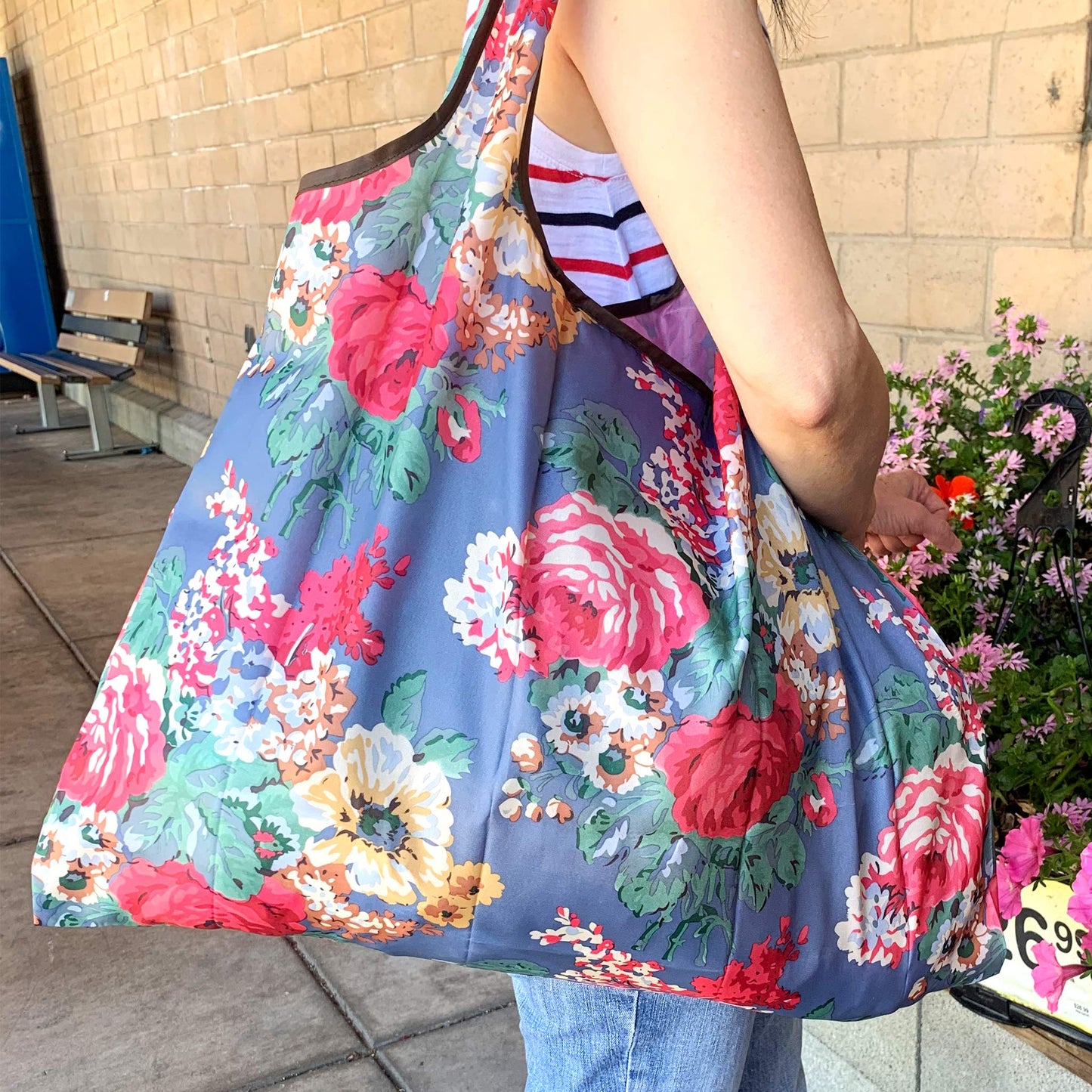 allydrew Large Foldable Tote Nylon Reusable Grocery Bag, Lavender Bouquet