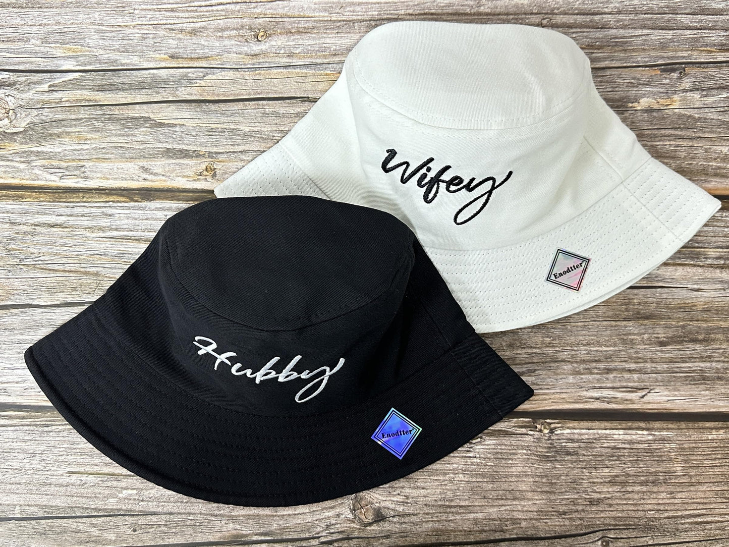 Enodtter Embroidered Hubby Wifey Bucket Hats, Black & White Summer Beach Hats for Couples Just Married, Gifts for Newlywed Honeymoon Wedding