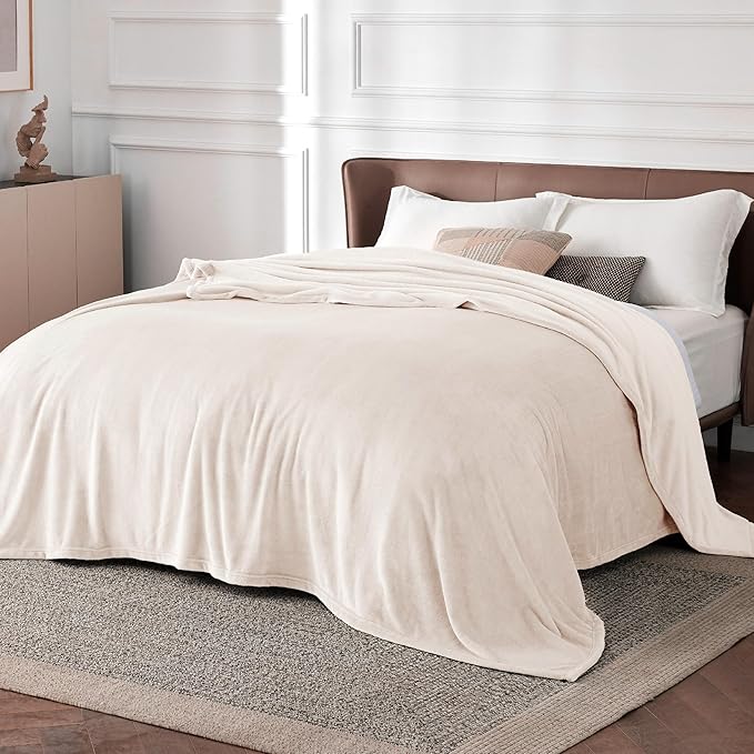 Bedsure GentleSoft Fleece Bed Blankets Full Size Cream - Soft Lightweight Plush Fuzzy Cozy Luxury Blanket Microfiber, 84x90 inches